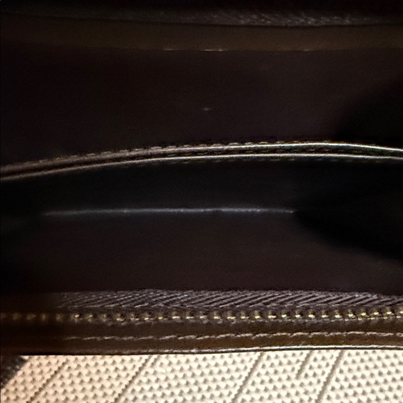 Yves Saint Laurent Brown Wallet with Gold Detail. - Picture 6 of 7